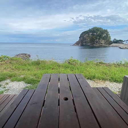 מלון Sado Retreat佐渡風島 グランピング- Self Check-In Only מראה חיצוני תמונה